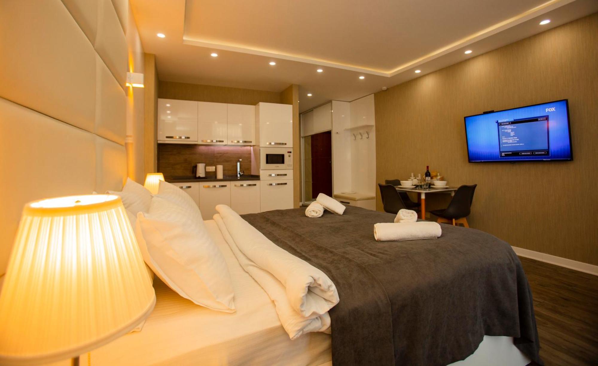 Holiday Premium Apartments บาทูมิ ภายนอก รูปภาพ