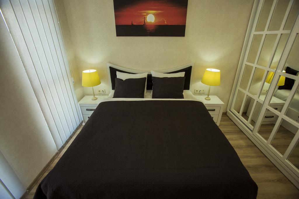 Holiday Premium Apartments บาทูมิ ภายนอก รูปภาพ