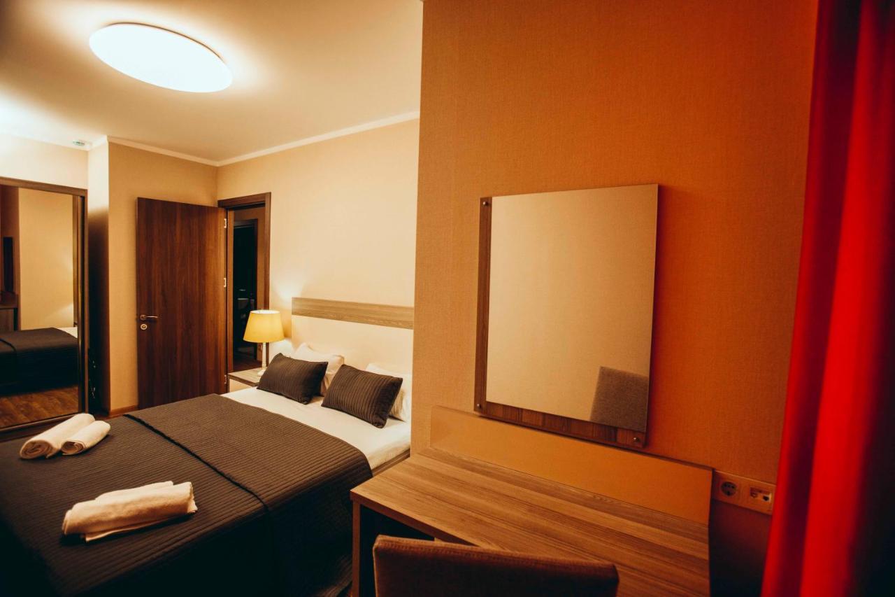 Holiday Premium Apartments บาทูมิ ภายนอก รูปภาพ